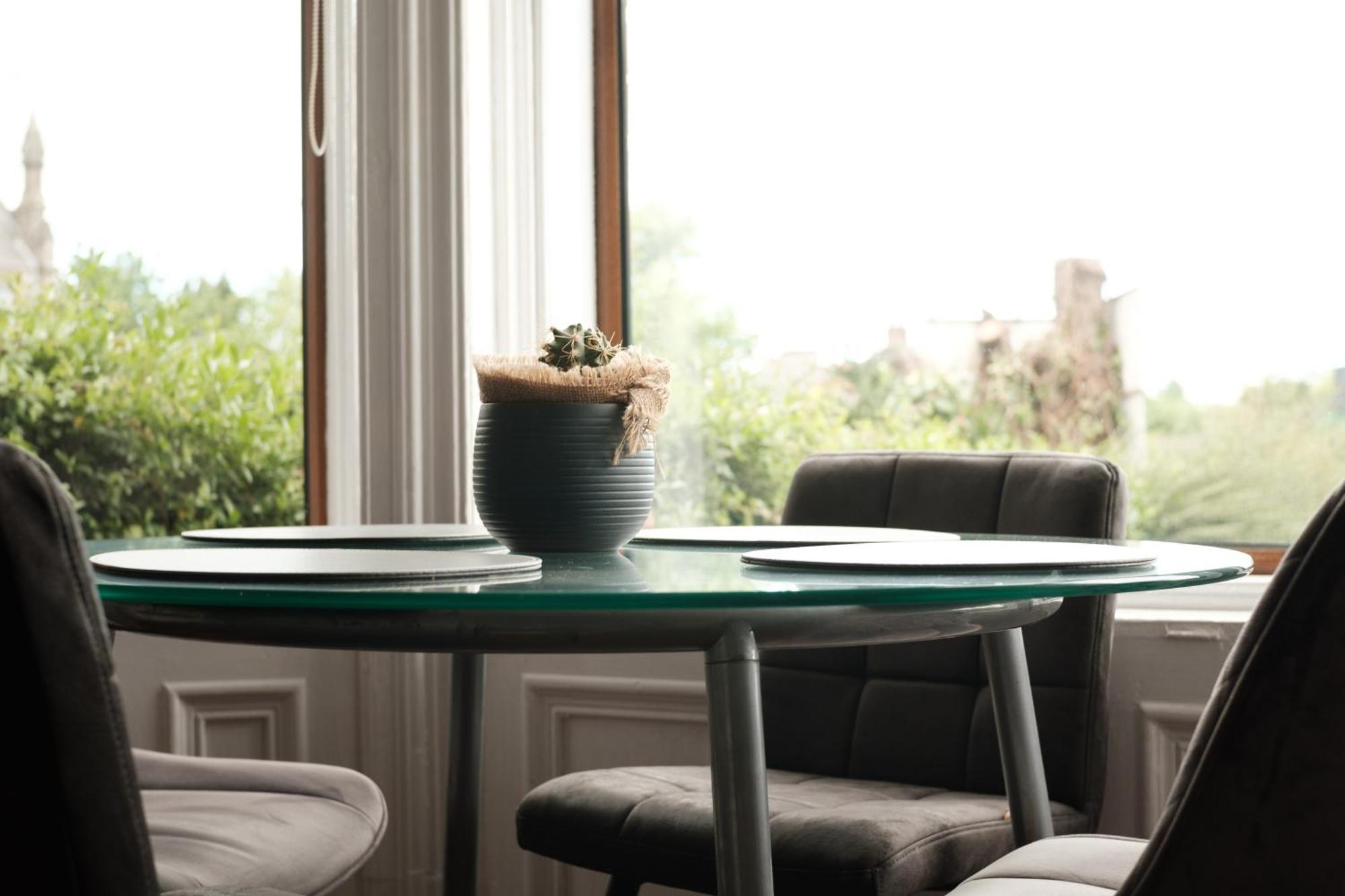 Antrim Road Apartments Белфаст Екстериор снимка